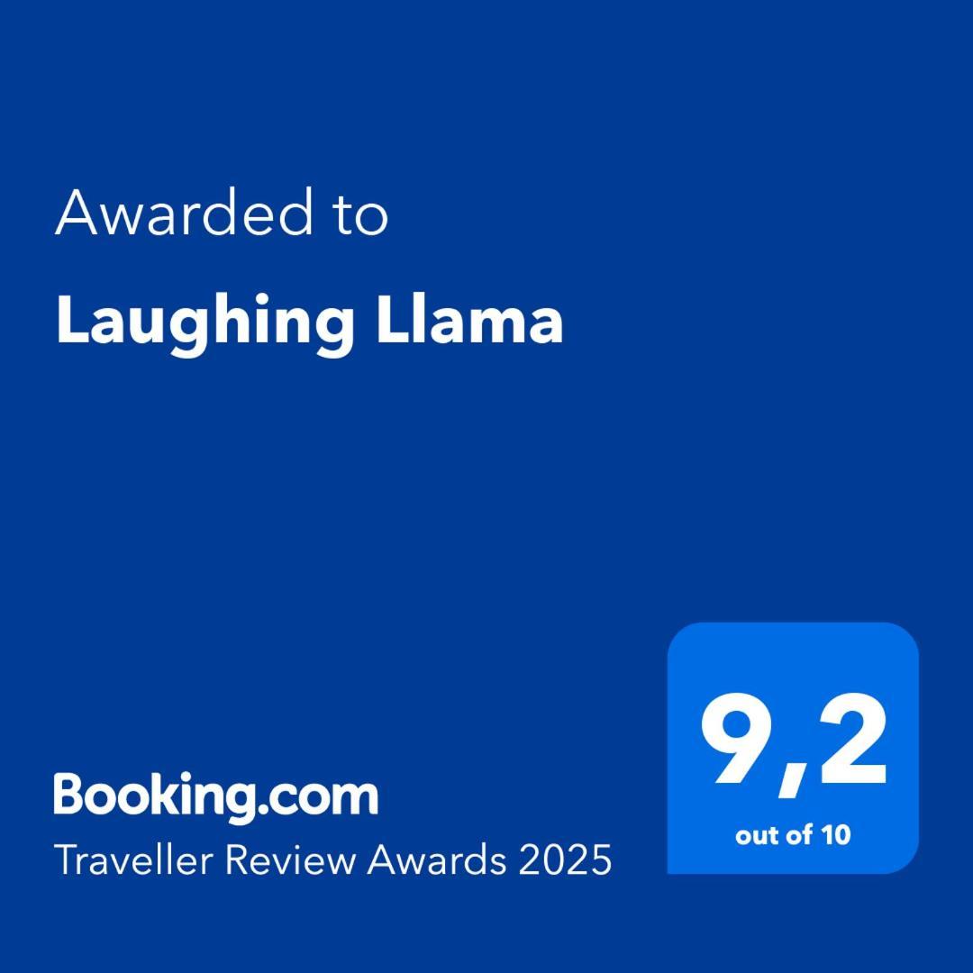 Laughing Llama Vernon Esterno foto